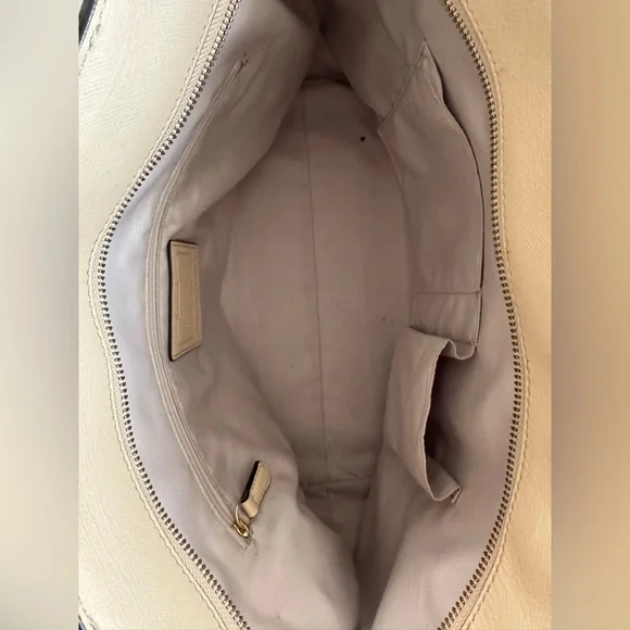 cream-colored coach leather tote bag - Picture 5 of 5
